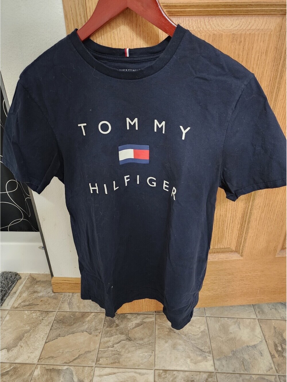 Tommy Hilfiger Men's Short Sleeve Crew Neck Large Flag Print Graphic T-Shirt